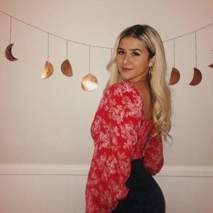 Meet your Posher, Chloe